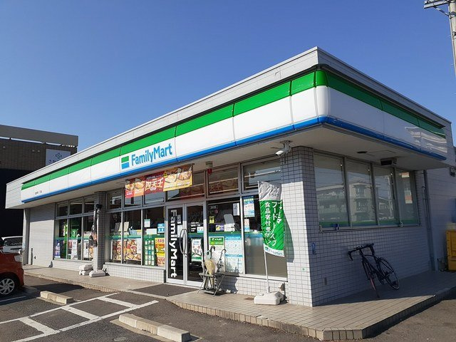 パークサイドマンション吉田の周辺|ファミリーマート如意申一丁目店まで400m
