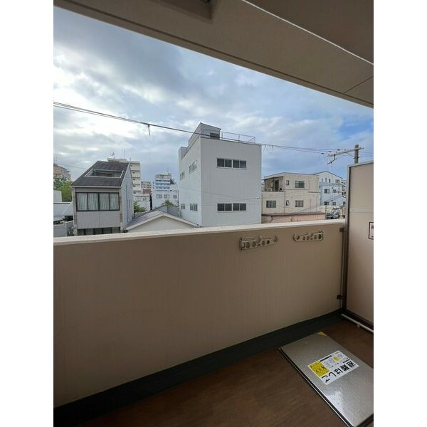 エグゼ弁天町のバルコニー