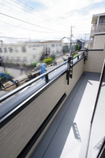 【バルコニー】 | 【仲介手数料無料！！】国立市富士見台1丁目　新築戸建て（全2棟）2号棟　7090万円