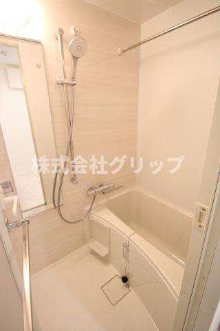 Le'a横濱上星川の浴室