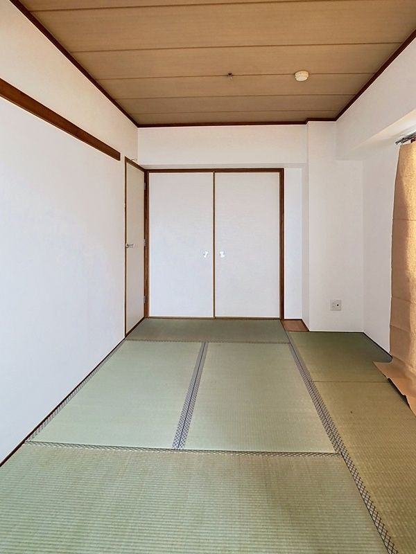 ルー・エーベル常光寺壱番館の和室