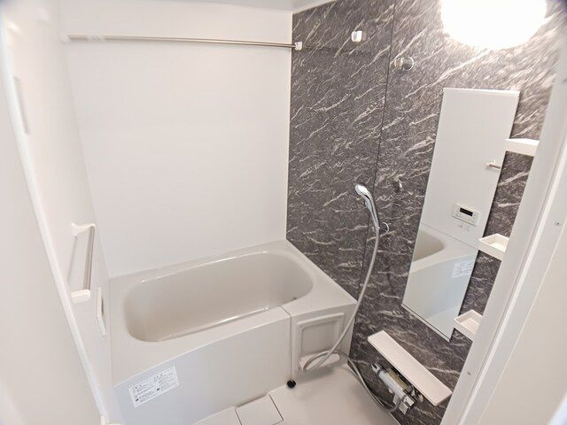 コーポハピネス白砂の浴室
