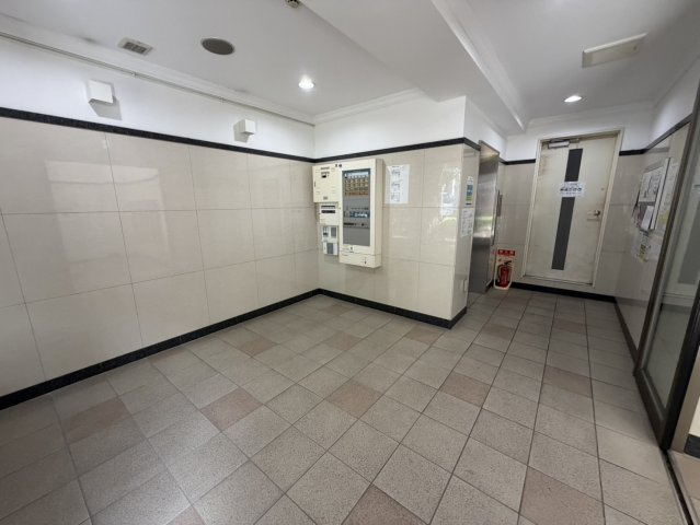 サン・名駅南ビルのロビー
