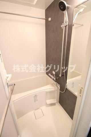 Le'a横濱上星川の浴室