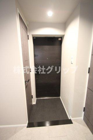 Le'a横濱上星川の玄関