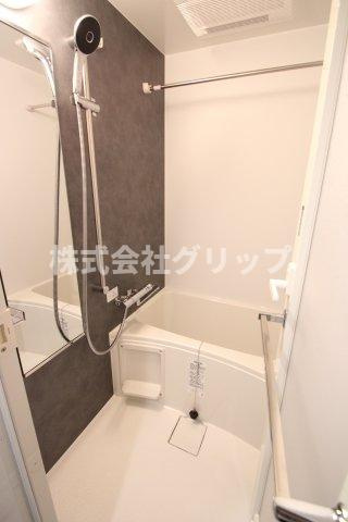 Le'a横濱上星川の浴室