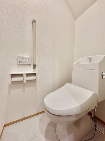 《仲介手数料半額》川越市大字藤間　のトイレ