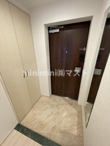 プレジオキタハマの玄関