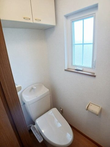 リバーシティＡのトイレ|落ち着いた色調のトイレです