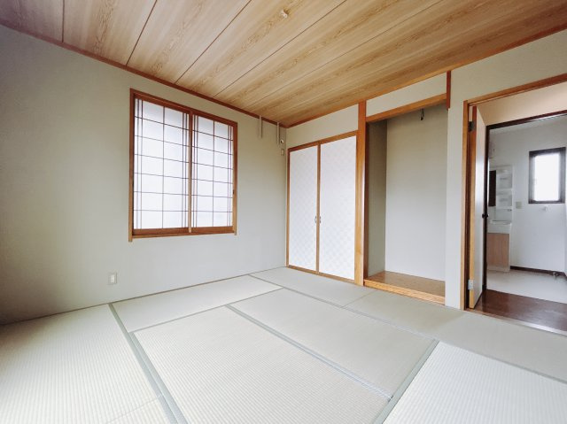 【中古戸建】太田市大原町の和室|■和室｜畳にはリラックス効果があるといわれています。フローリングでは感じることのできない圧倒的な寛ぎやすさを実感してください♪