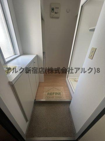 大井町タウンハウスの玄関