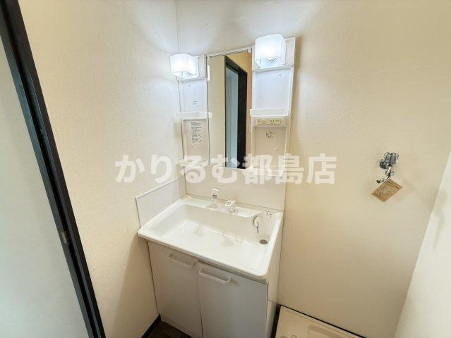 クレセントコートの洗面所