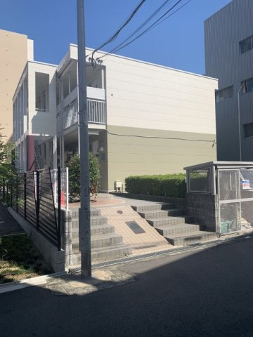 レオパレスサンハイムの外観