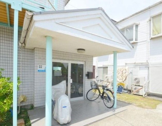 Felice浦和のエントランス