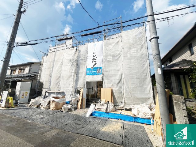 明石市東朝霧丘　新築一戸建ての前面道路含む現地写真|周辺は落ち着いた街並みの住宅地！子育てがしやすい住環境です！まだ未完成ですが、現地でしかわからない事もございます。是非一度ご覧ください。