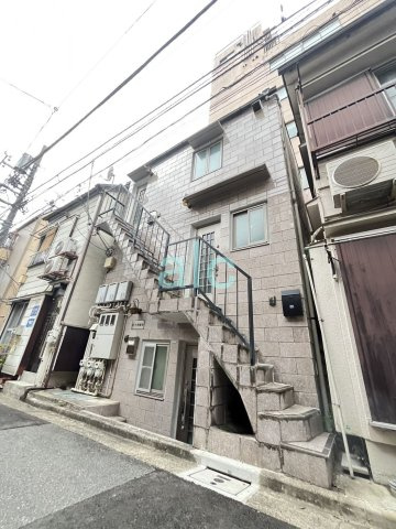 新宿区天神町の賃貸マンションの外観