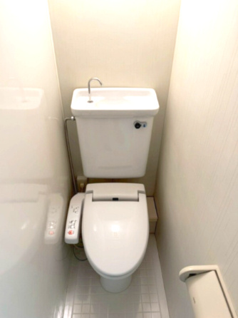 新宿区天神町の賃貸マンションのトイレ