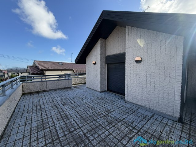 平塚市ふじみ野2丁目　中古戸建のバルコニー