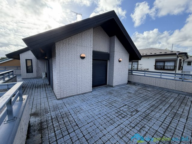 平塚市ふじみ野2丁目　中古戸建のバルコニー