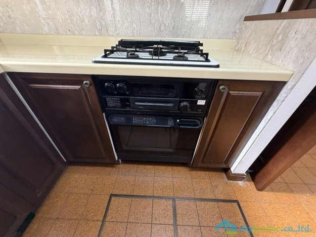 平塚市ふじみ野2丁目　中古戸建のキッチン