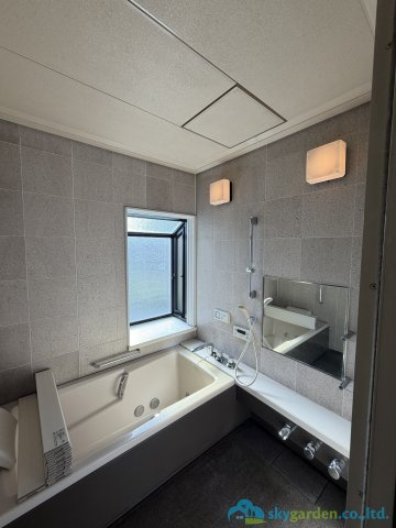 平塚市ふじみ野2丁目　中古戸建の浴室