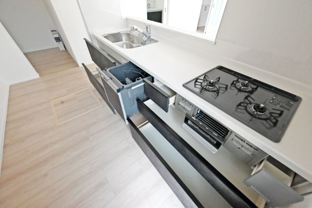 ハートフルタウン西昆陽2丁目新築戸建て全4区画│4LDK+駐車2台可のその他|収納力豊富なキッチンで、調理器具や食器類をすっきり収納。使いやすく快適な家事空間を実現します。