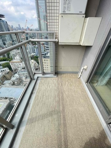 赤坂タワーレジデンスTop of the Hillのバルコニー