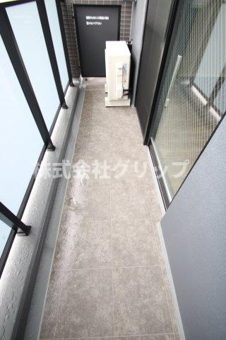 Le'a横濱上星川のバルコニー