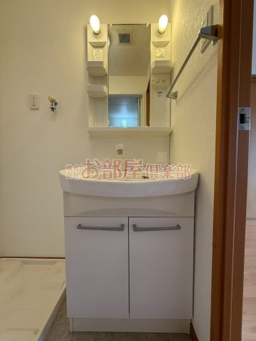 Castle城南の洗面所|スペースが確保できる洗面所です