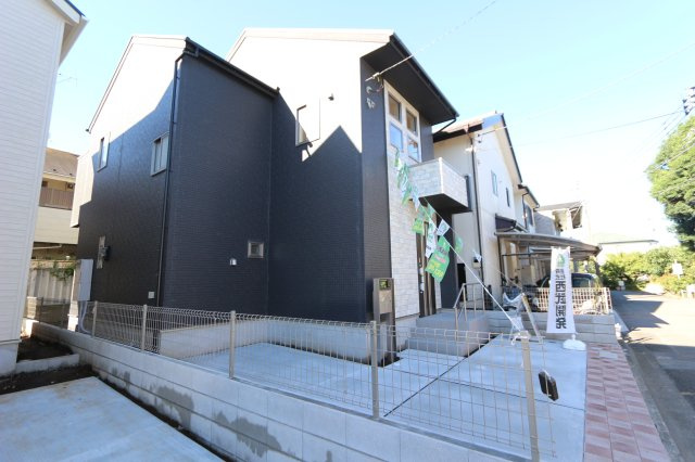 小平市学園東町３丁目３番の外観|小中学校、保育園、コンビニ、スーパーなど徒歩10分圏内！
　公園も近くにあり、子育て世帯にも嬉しいエリアです。