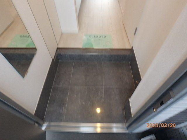 【玄関】グラントゥルース本郷