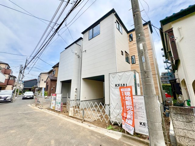 《仲介手数料半額》ふじみ野市上福岡３丁目KEIAI GRACE　全2棟　1号棟の前面道路含む現地写真