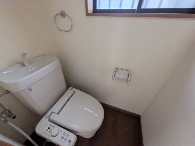 【トイレ】 | 春日部市大畑　テラス屋根　4LDK　
