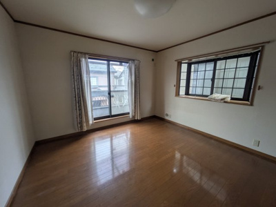 【洋室】 | 春日部市大畑　テラス屋根　4LDK　