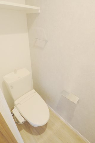 REGALEST-S 古市1のトイレ