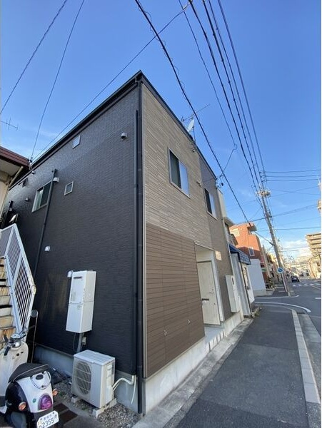 ラフィーカ金山の外観