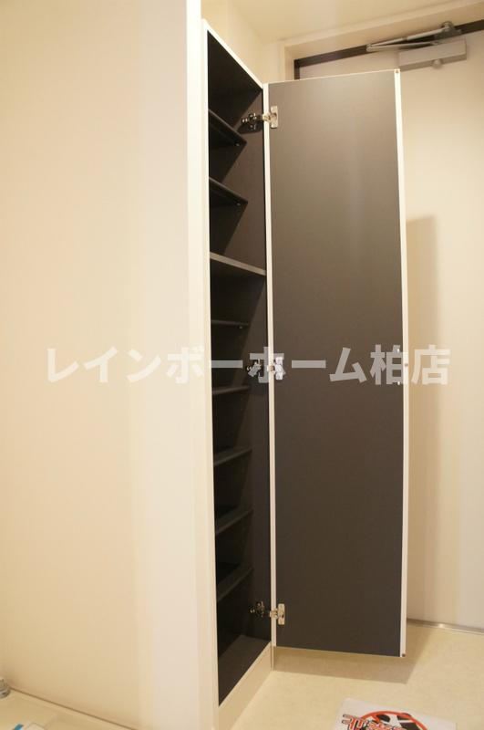 仲介手数料（賃料の1.10ヵ月）の50％OFF対象物件！の玄関