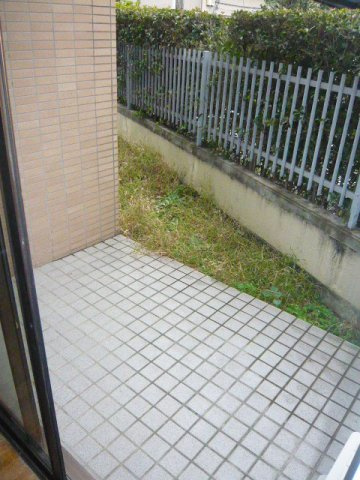 ソルクレスト高円寺の庭