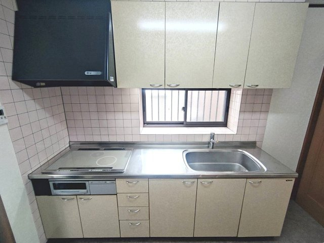 中古戸建のキッチン