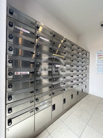 アリビオ江坂南金田の設備|アリビオ江坂南金田　メールボックス