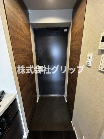 Le'a横濱上星川の玄関