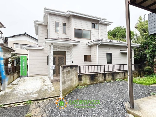 古河市鴻巣　中古一戸建ての駐車場|2026/8/10　撮影
