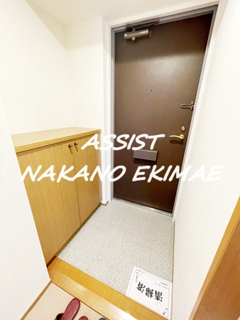 弥生町リバーサイドマンションの玄関|反転タイプ：参考写真