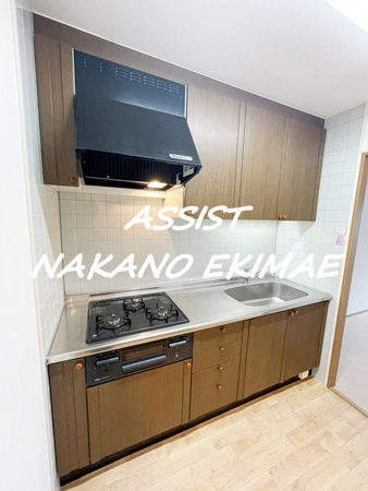 弥生町リバーサイドマンションのキッチン|反転タイプ：参考写真
