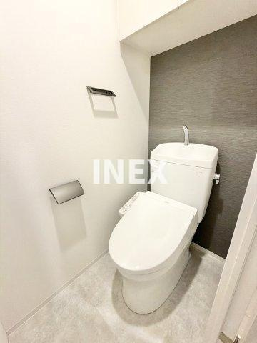 横浜市中区長者町４丁目の賃貸マンションのトイレ