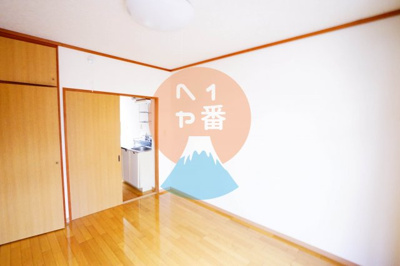 【寝室】 | アーバン21 | ６帖のお部屋　※参考写真です