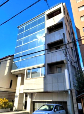 ＴＨＥ　ＧＡＴＥ　ＫＡＲＡＳＵＭＡ