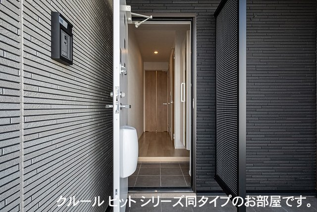 【エントランス】 | ベル　ソレイユ | 落ち着いた玄関です