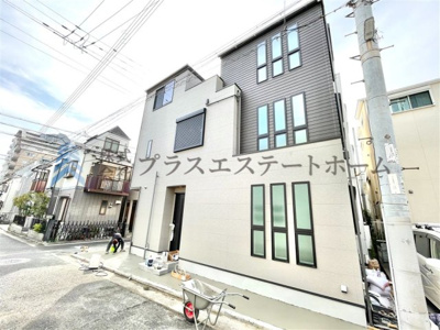 【外観】 | 兵庫区下沢通4丁目新築戸建 | 玄関横にシューズインクローゼット完備♪