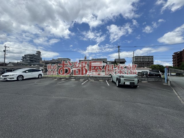 ヒノデカンの駐車場|駐車場があるので、車を買う予定の方も安心です